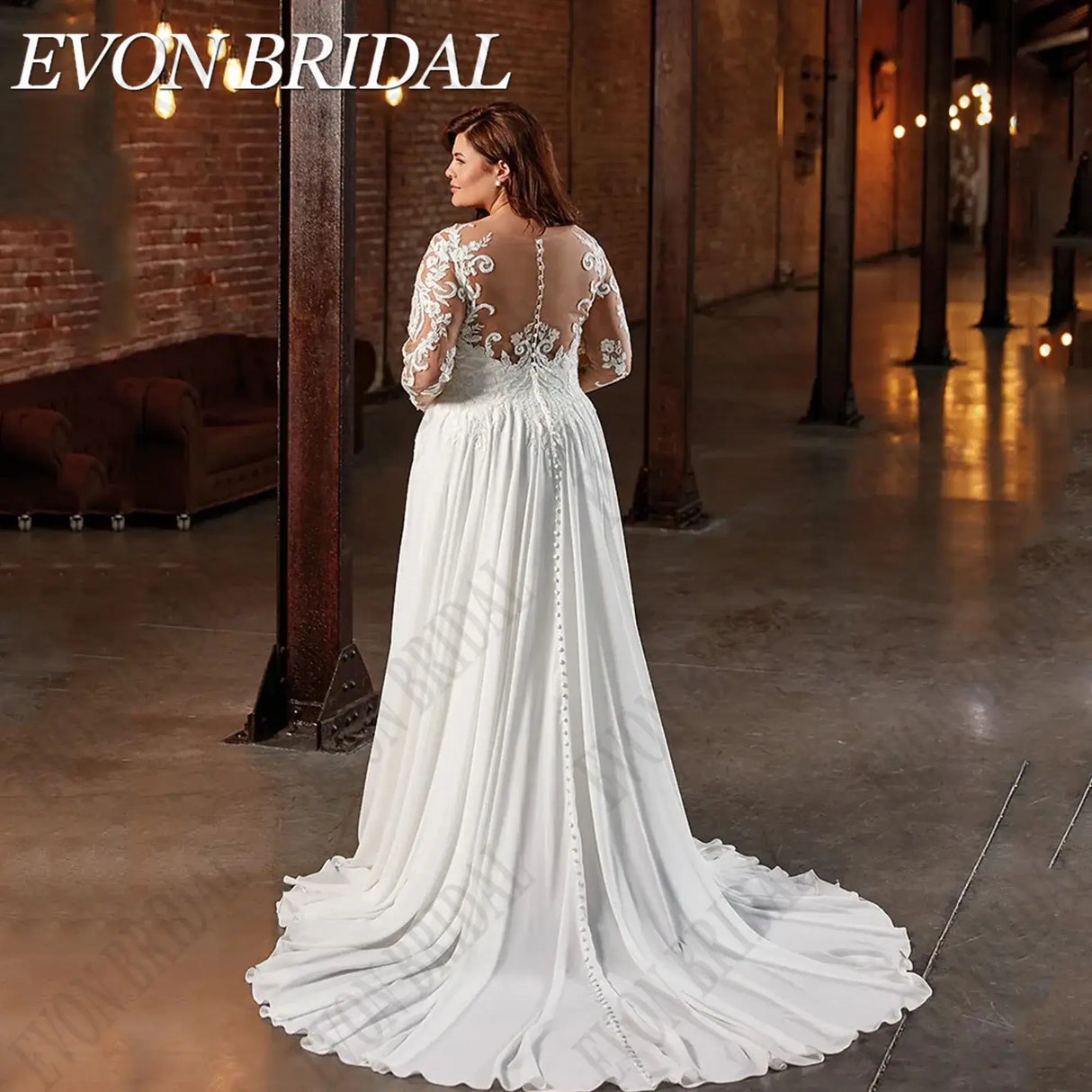 Women Plus Size Chiffon Scoop Neck Long Sleeve Wedding Dress