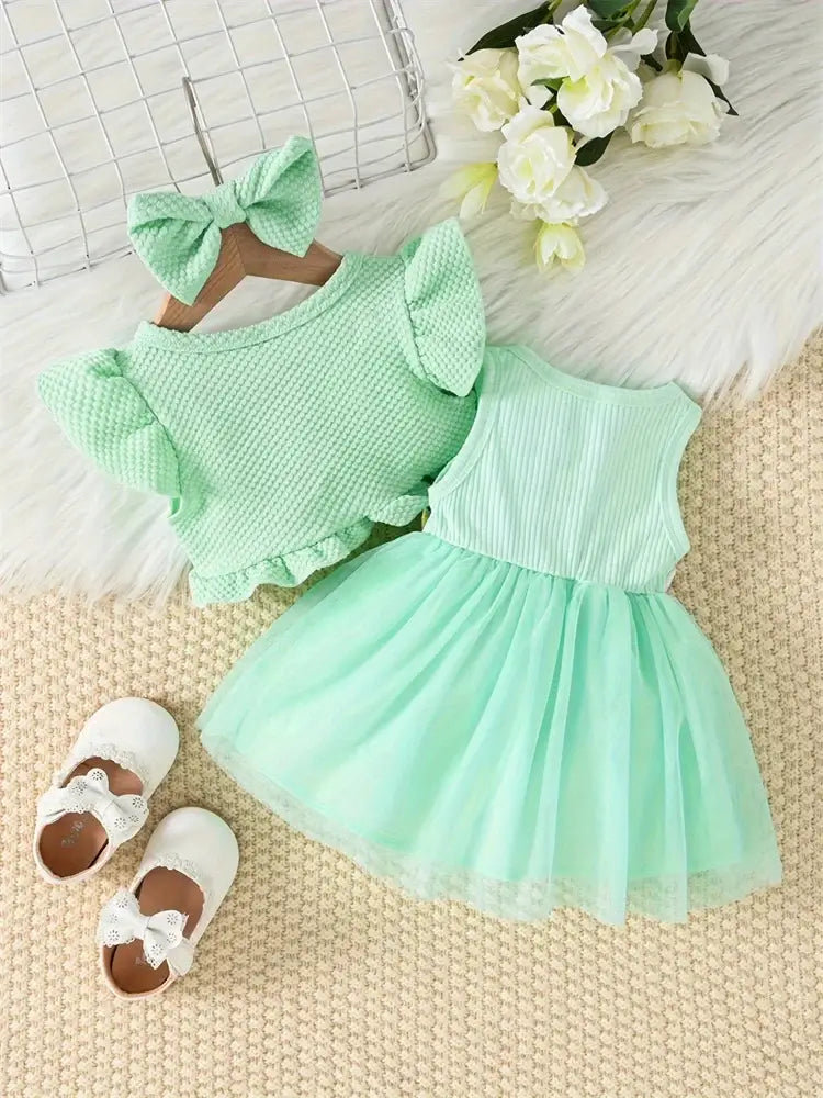 Newborn baby girls summer dress set in mint green with lace, bow, and matching shoes, perfect for ages 0-1 year.