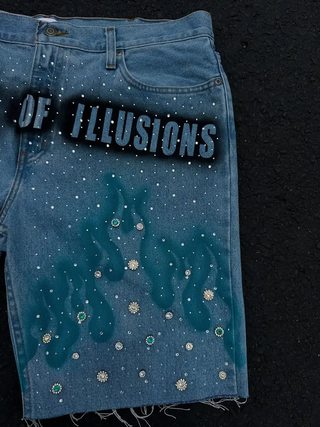 FlameShorts™ – Rhinestone Baggy Shorts (Y2K Flame Street Look)