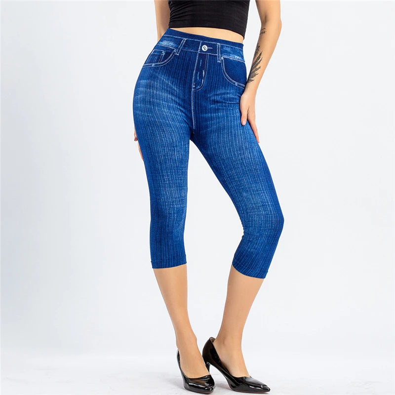 Women Knee-Length Capri Jeans