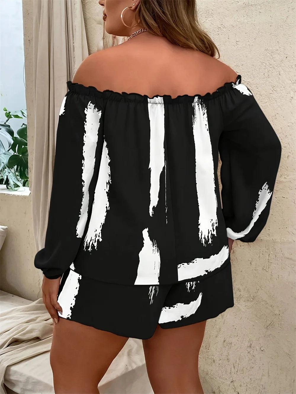 Plus Size Off Shoulder Shorts Set