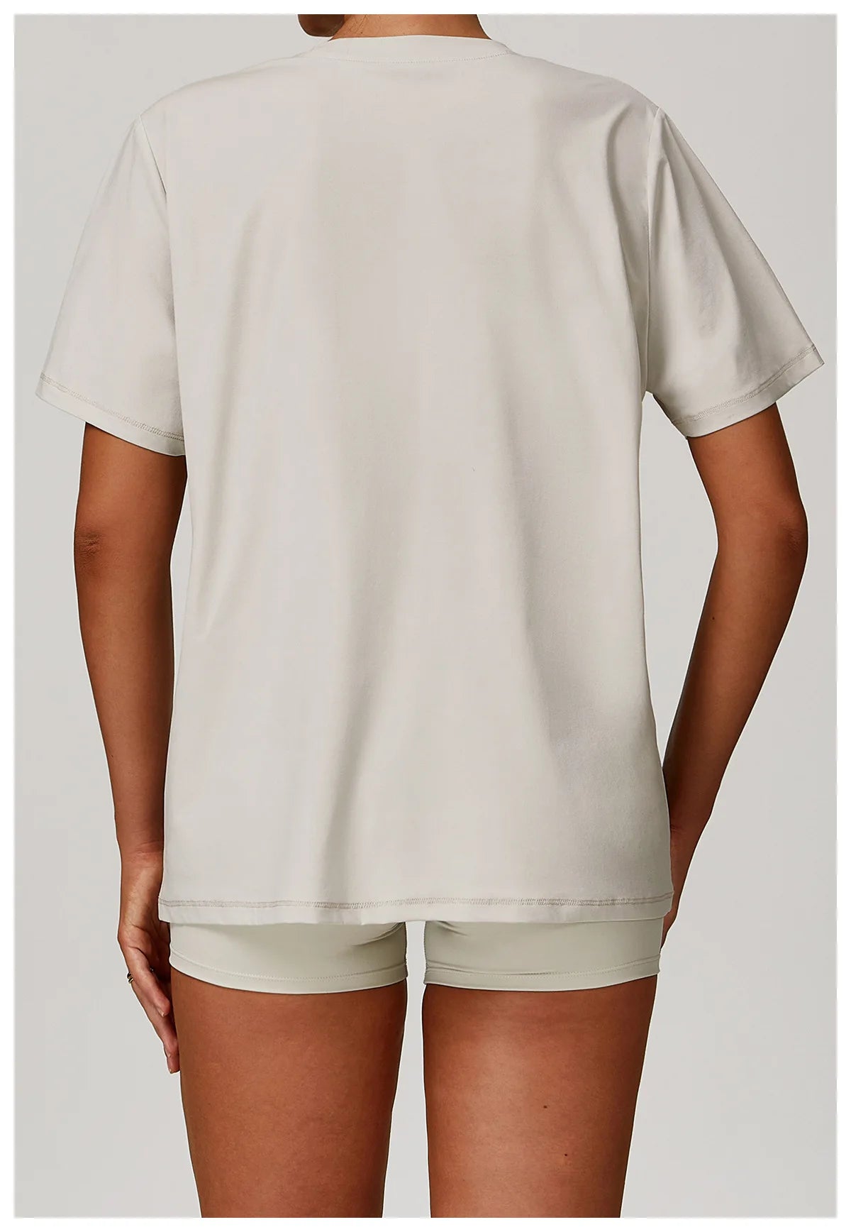 Loose Fit Yoga Tee - Breathable & Quick Dry