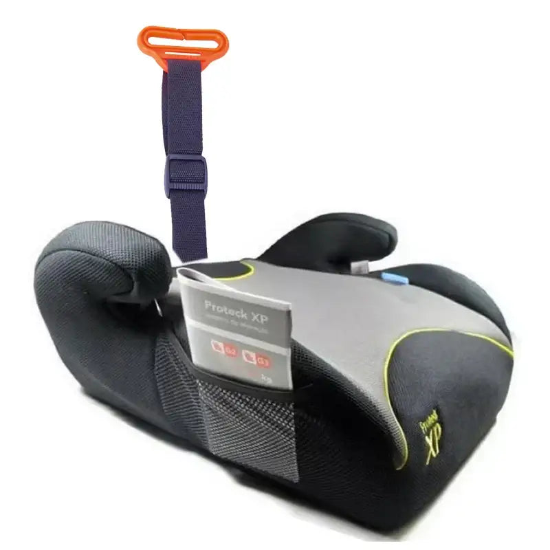 Japanese Lily brand child safety car seat for kids aged 3-6, made of linen, unisex design, no harmful chemicals.