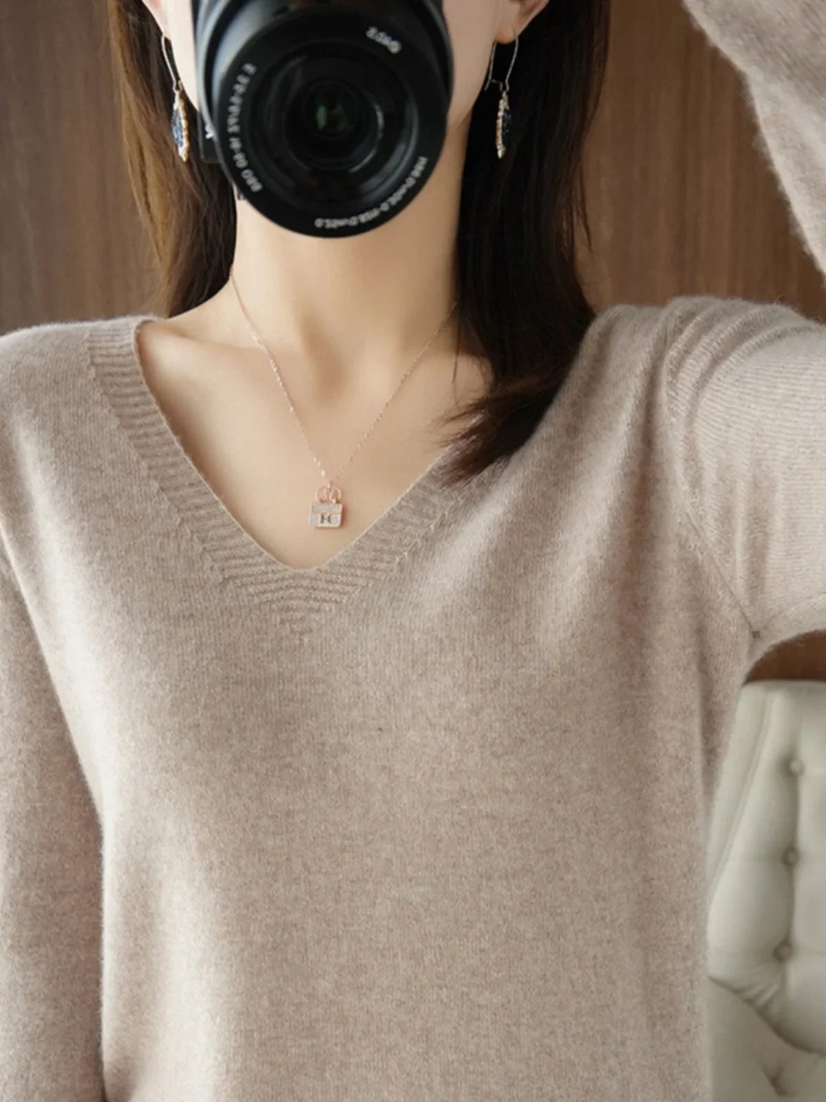 Women Slim Fit V-Neck Sweater