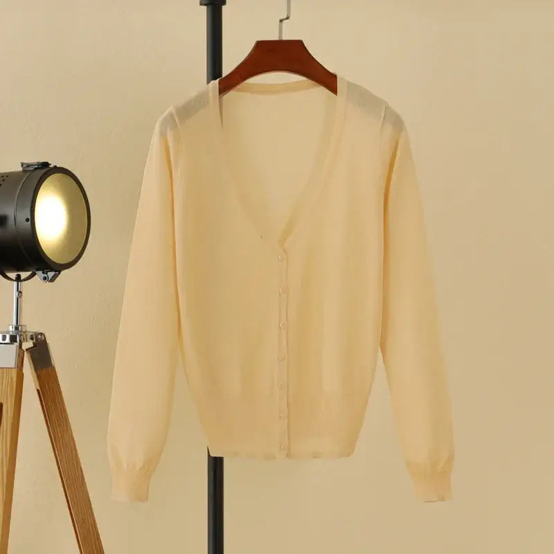 Women Cropped V-Neck Knit Cardigan