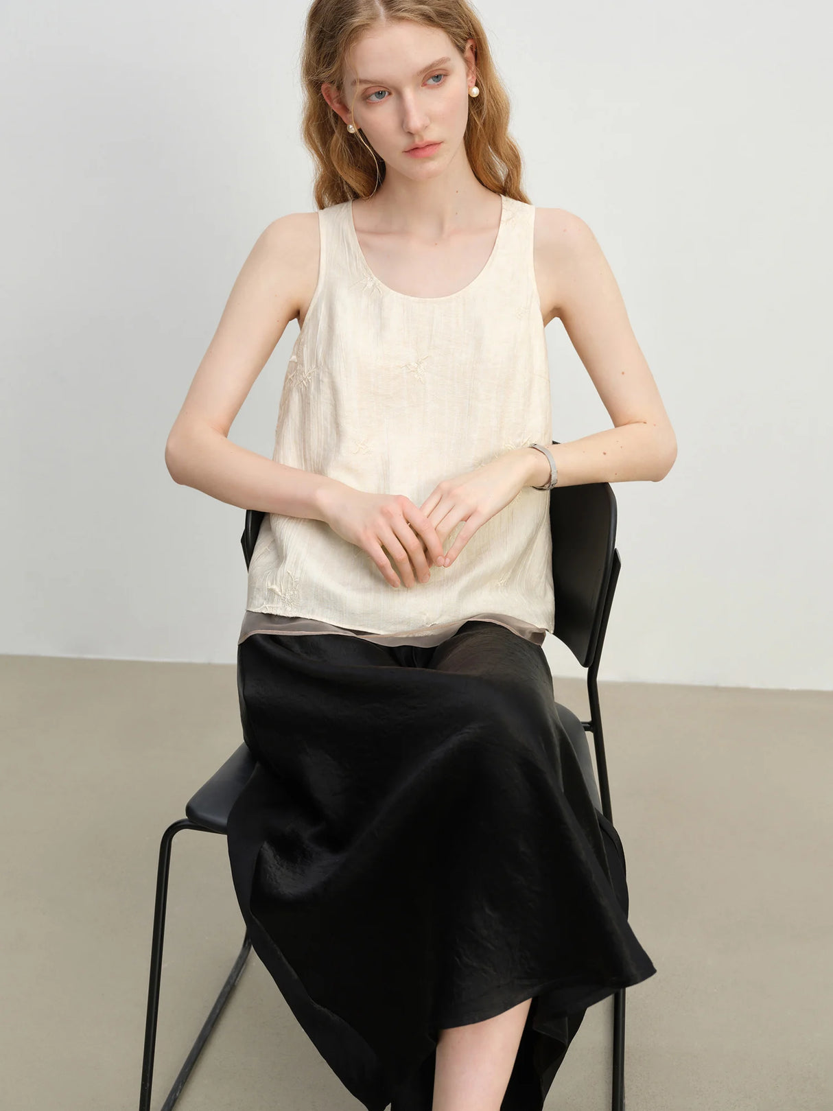 Minimalist Sleeveless Old Money Vest Top