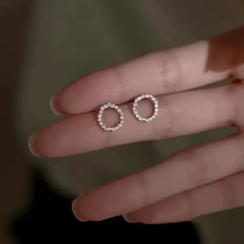 Women’s Golden Crystal Circle Necklace