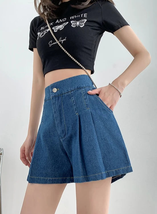 Women's Loose Pleated Denim Shorts