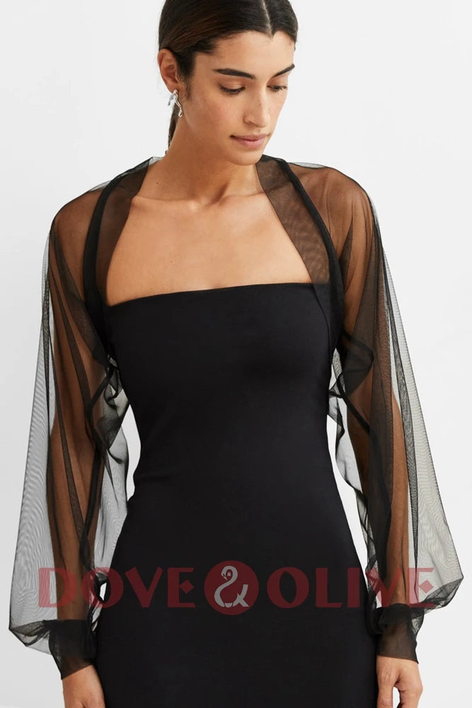 Black tulle bridal cape with long sleeves, perfect for weddings. Stylish wedding jacket by Dove&Olive.