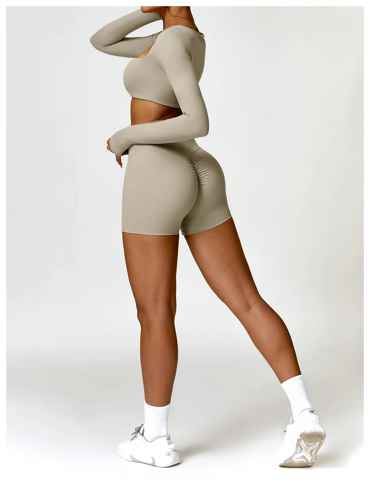 Women's Seamless Long Sleeve Yoga Crop Top – Quick-Dry Square Neck Gym Shirt