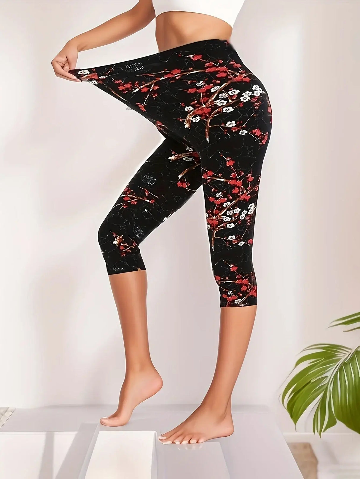 Women Floral Print Cropped Leggings