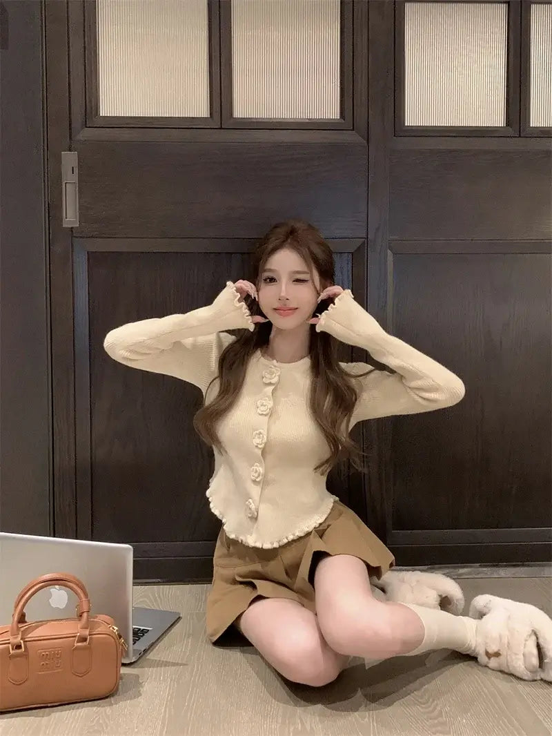 Women Cropped Floral Knit Cardigan