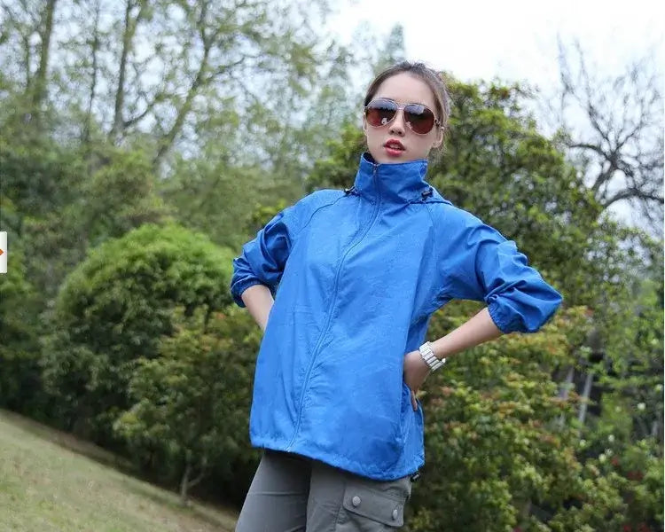 Women Lightweight Waterproof Hooded Windbreaker