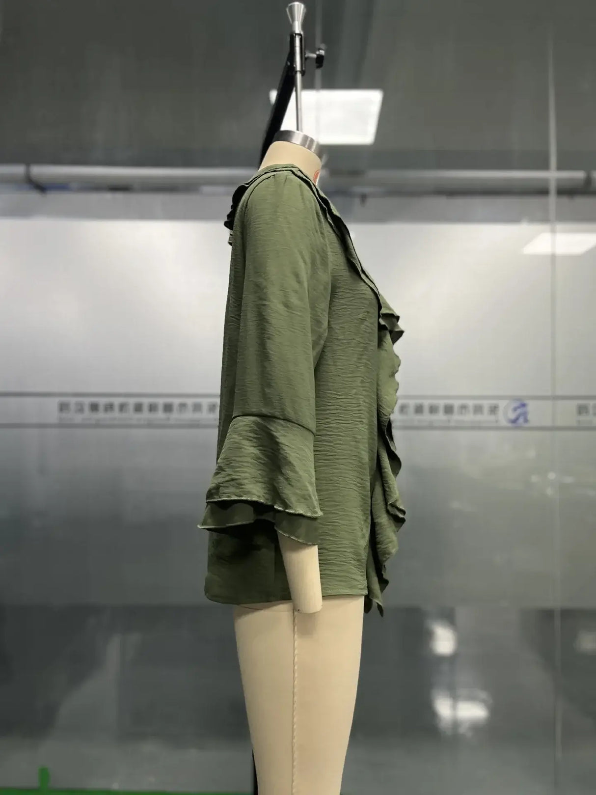 Women Ruffle Button Knit Cardigan