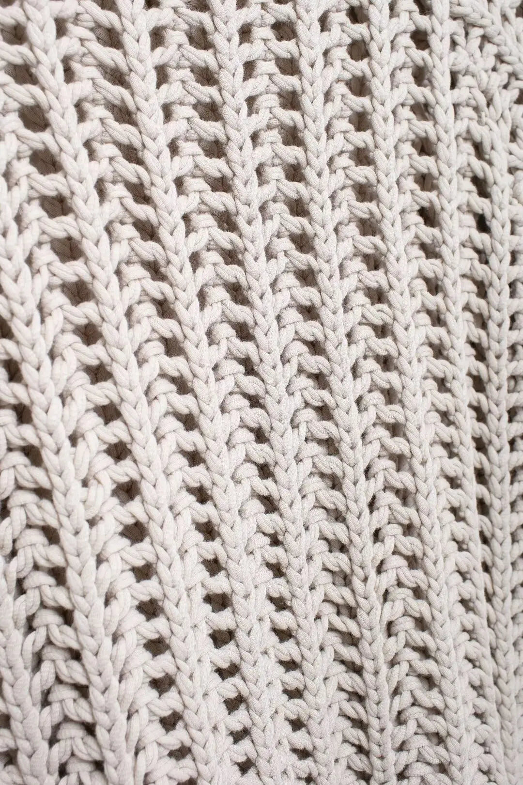 Women's Chunky Knit Cropped Sweater