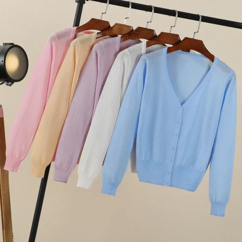 Women Cropped V-Neck Knit Cardigan