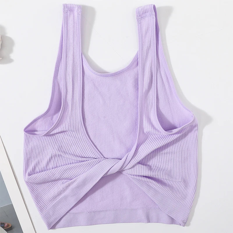Lilac seamless ribbed crop top, perfect for streetwear styling and everyday comfort.