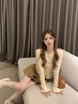 Women Cropped Floral Knit Cardigan