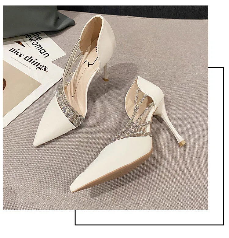 Autumn Evening Party Pumps – Nude, Black & Gold 2025
