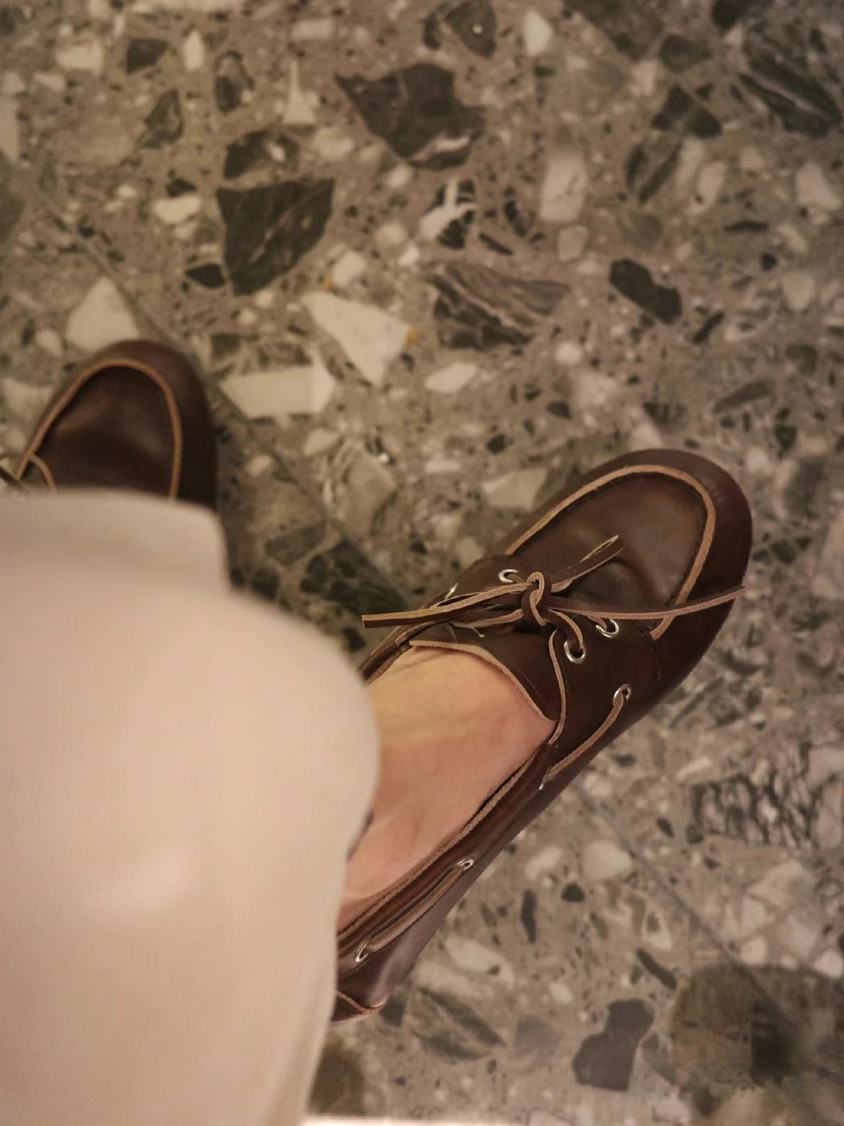 Soft Leather Slip-On Flats – Casual Women’s 2025