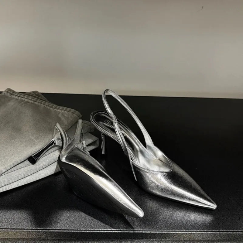 Pointed Toe Heels – Elegant Designer Pumps 2025