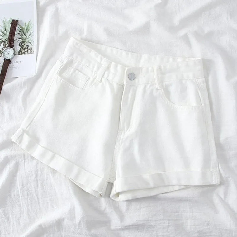 EaseEdge™ – Loose High Waist Denim Shorts 2025 (Chic, Flowy & Cool-Weather Friendly)