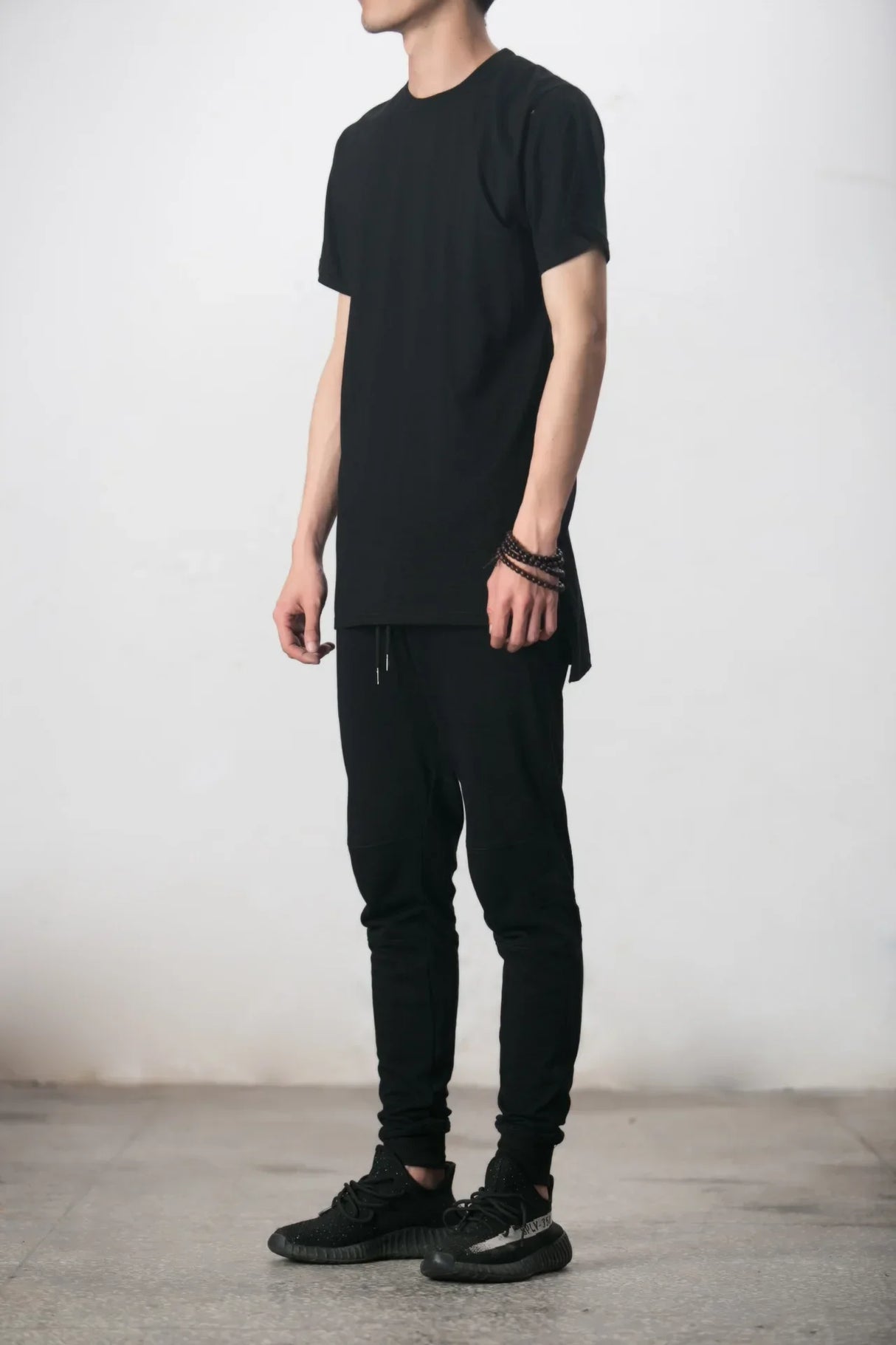 Men Long Hem Streetwear Tee