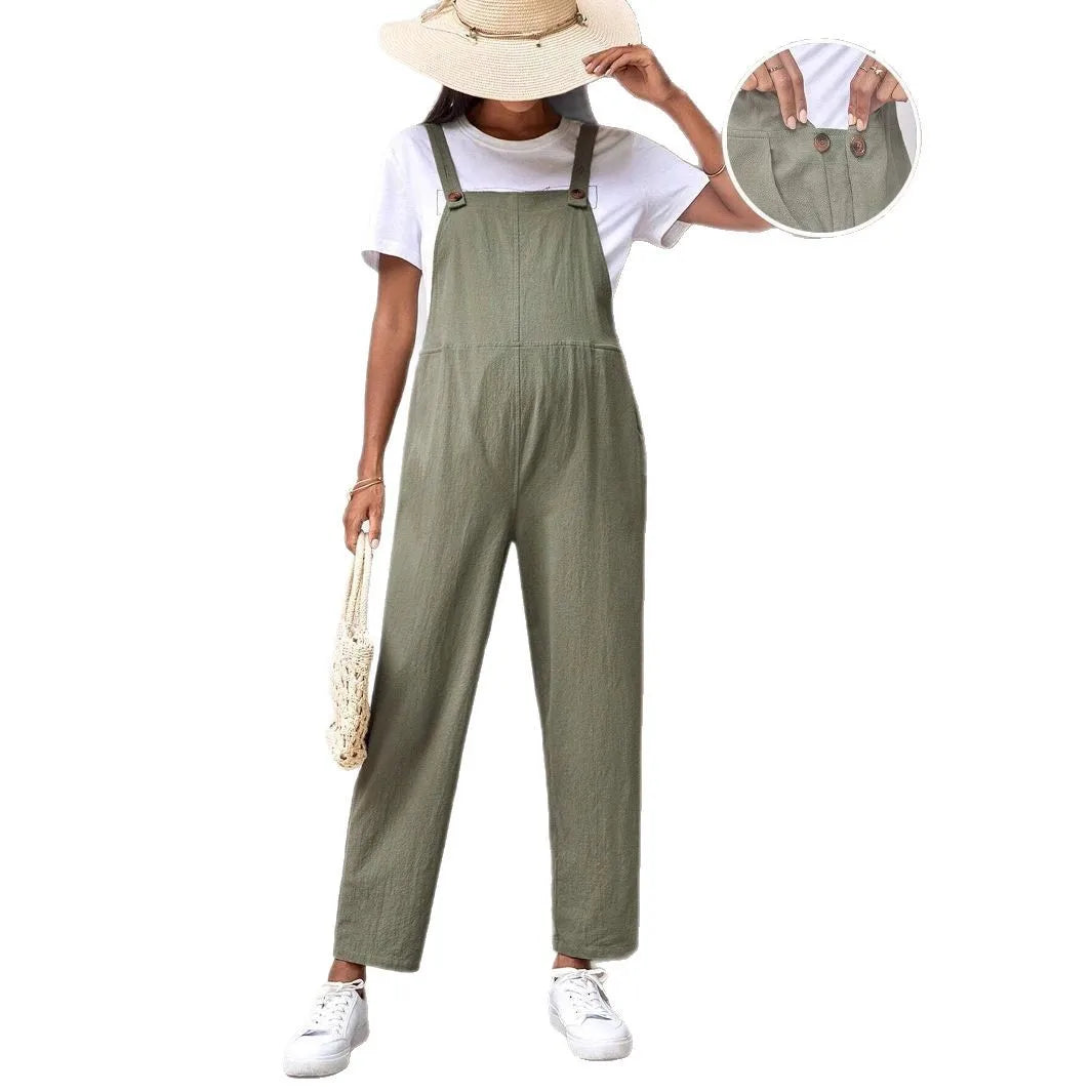 Adjustable maternity overalls in olive green, featuring a loose fit and stylish bib design, perfect for comfort and fashion.