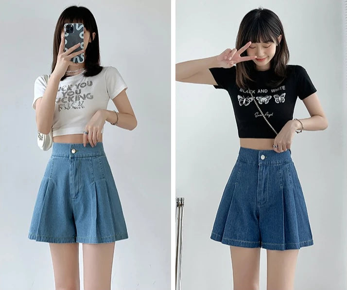 Women's Loose Pleated Denim Shorts