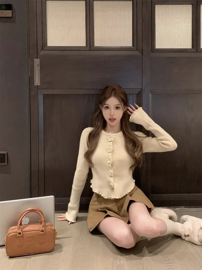 Women Cropped Floral Knit Cardigan