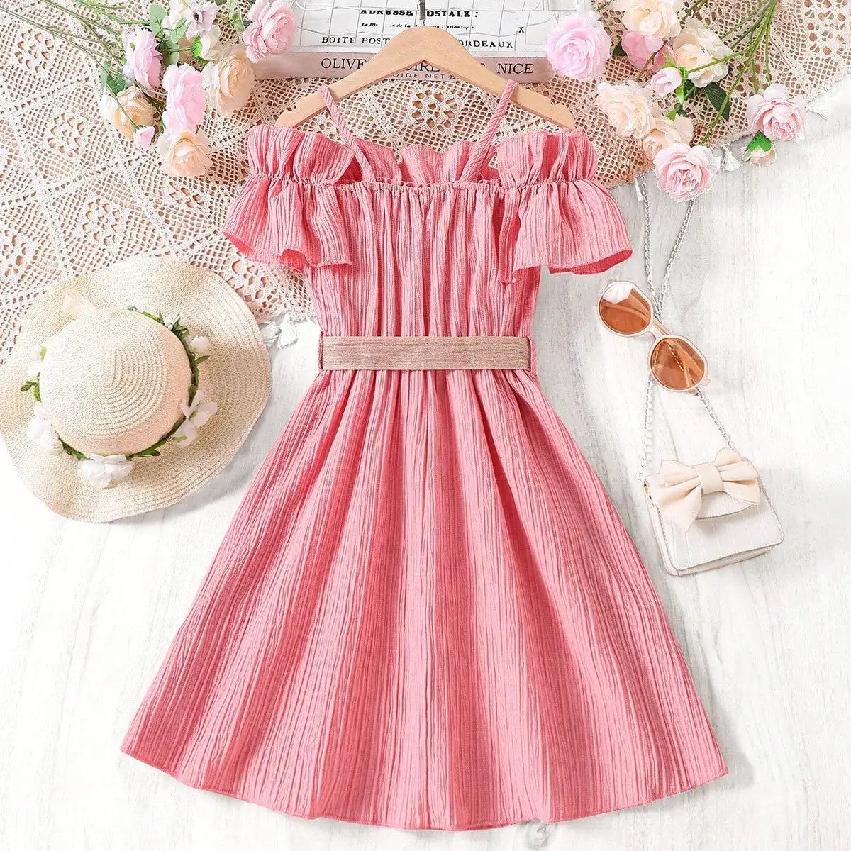 Girls casual pink one-shoulder strap dress with lace and patchwork, perfect for summer wear.