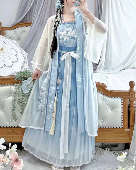 Plus size light-blue vintage Hanfu dress for women, featuring floral embroidery and elegant design, perfect for cosplay.