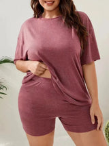 Plus Size Women's Sports Suit – T-Shirt & Shorts Set