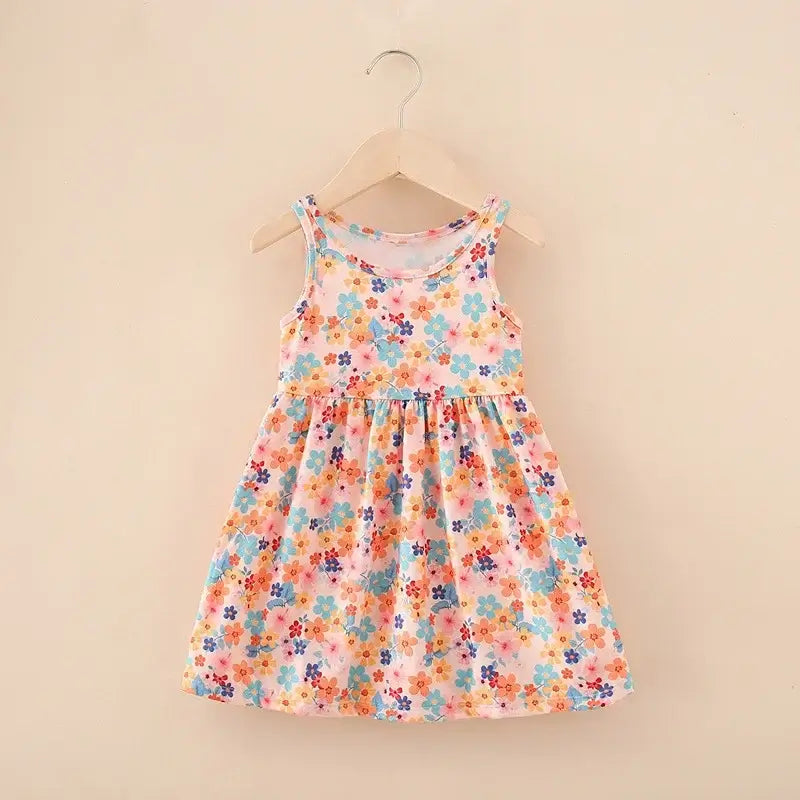Cute summer dress for girls, sleeveless with colorful floral print, knee-length, ideal for ages 4-6 years.