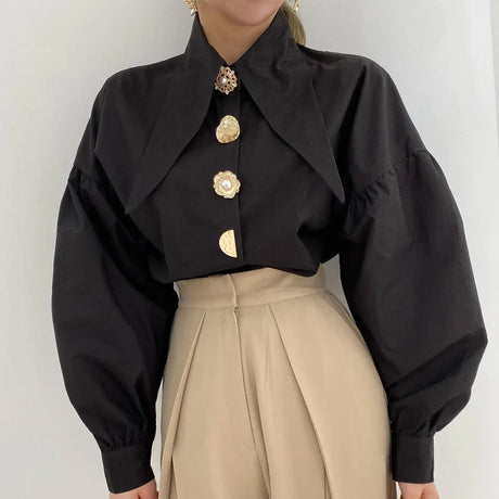 Black Pearl-Button Chic Shirt with oversized collar and stylish buttons, perfect for autumn and Y2K fashion.