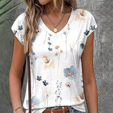 Vintage floral 3D print V-neck T-shirt for women in light fabric with cap sleeves and a relaxed fit.
