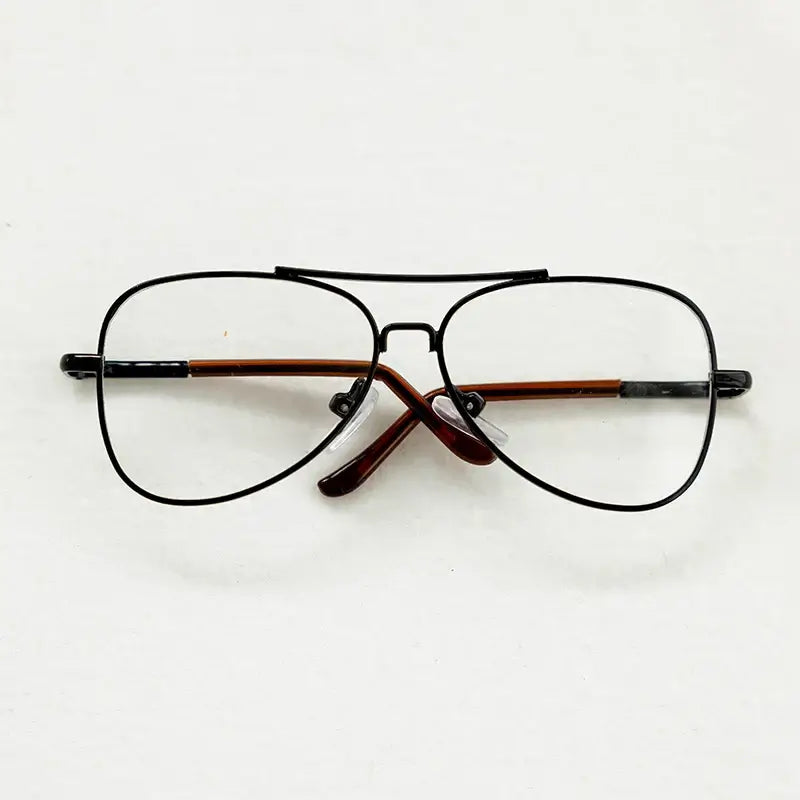 Round and heart-shaped trendy baby glasses for newborn photography accessories, unisex design, colorful style.