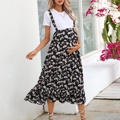 Stylish maternity summer dress featuring a floral design and casual style for comfortable wear during pregnancy.