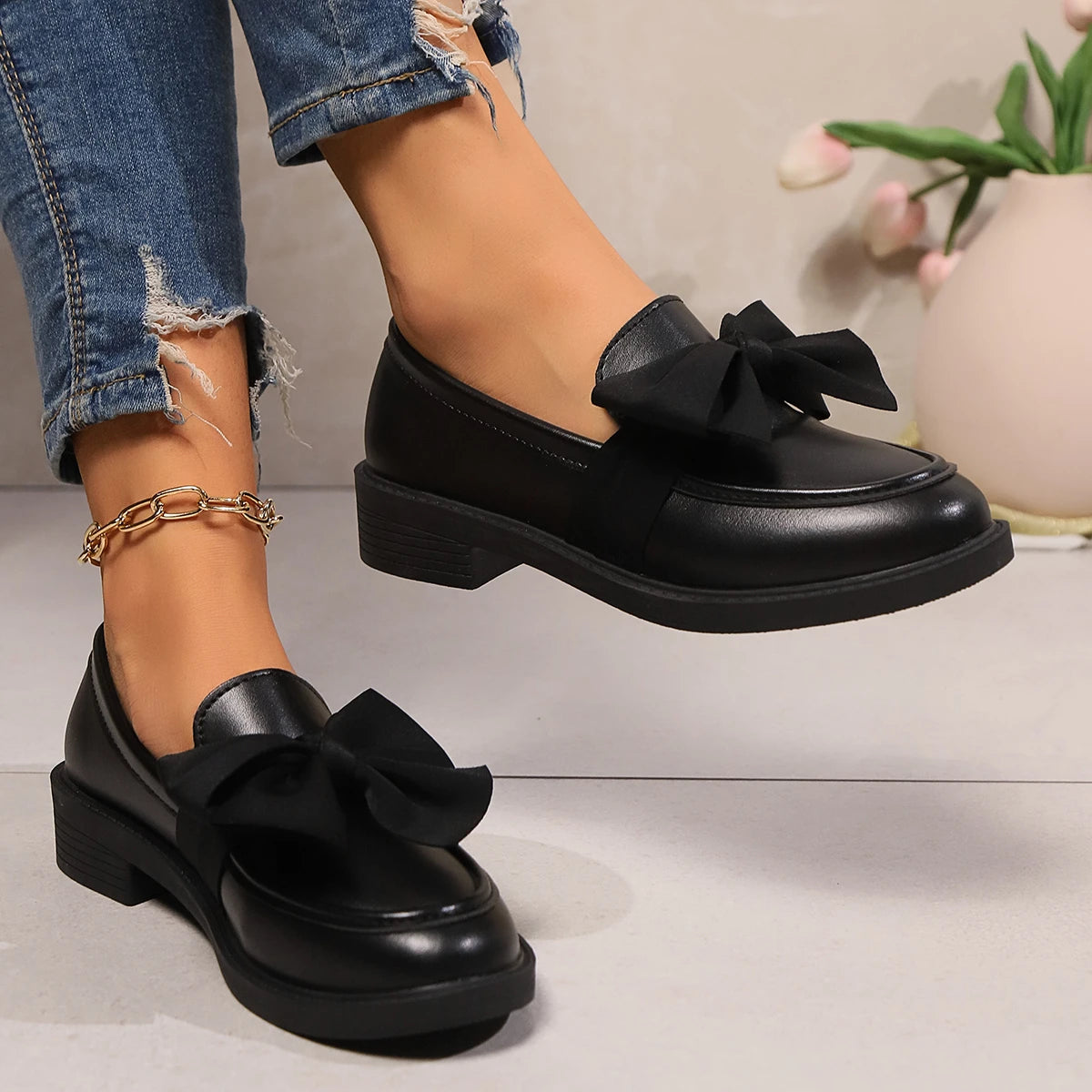 Women’s Bow Decor Leather Pointed Toe Loafers