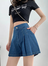 Women's Loose Pleated Denim Shorts