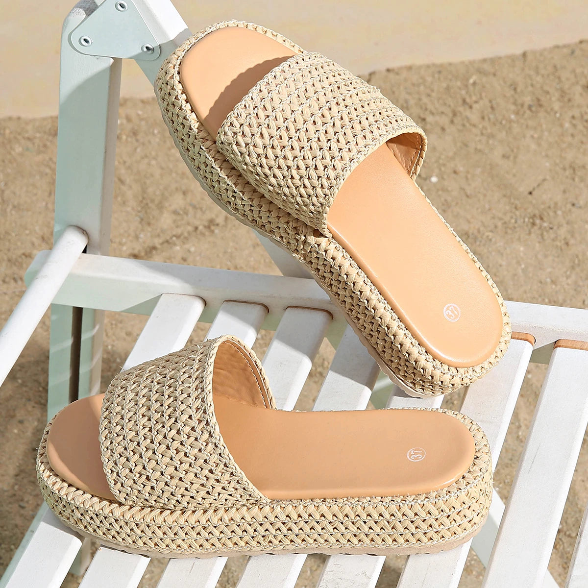 Summer Fashion Flat Slippers – Plus Size 2025