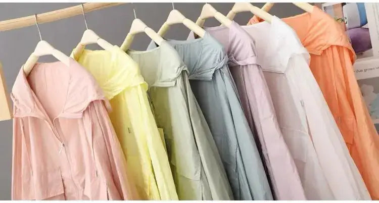 Women Lightweight Hooded Windbreaker