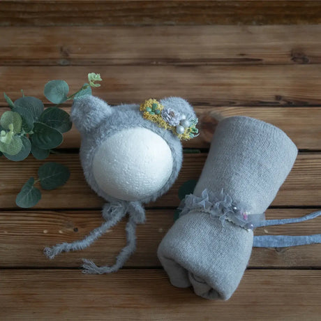 Newborn stretch knit mohair set including a cute bear hat and a soft gray wrap, perfect for babies aged 0-1 year.