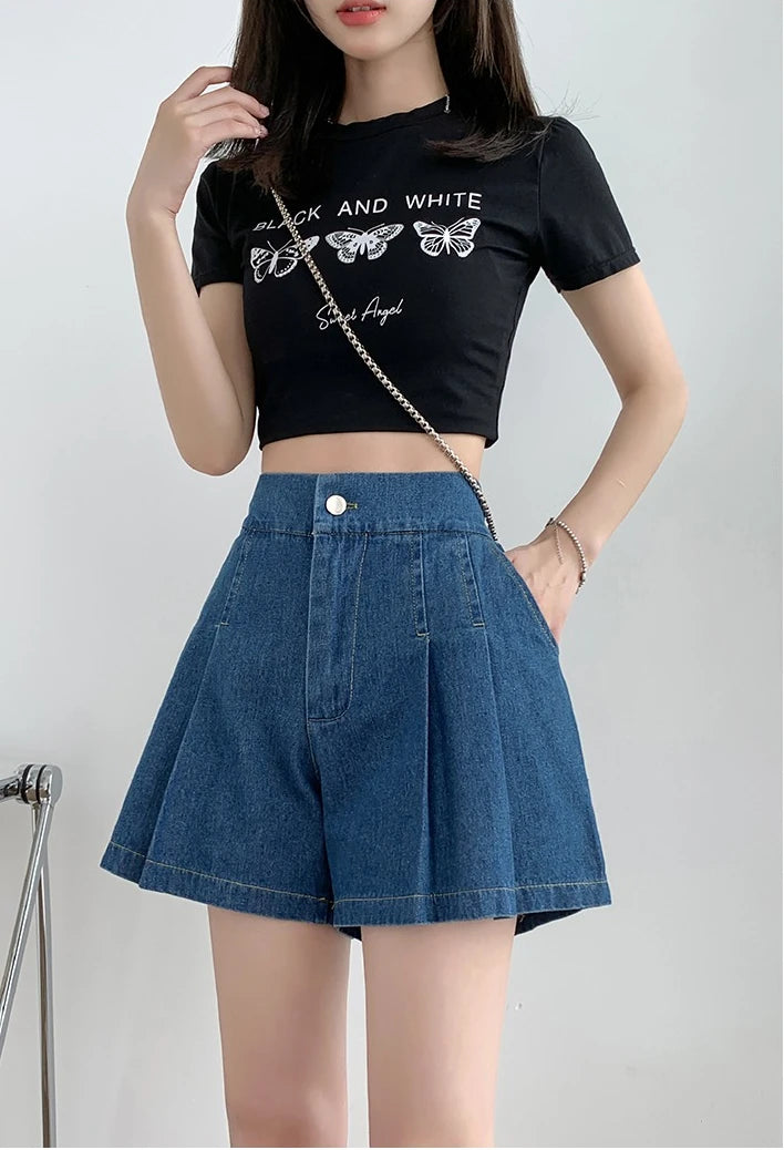 Women's Loose Pleated Denim Shorts