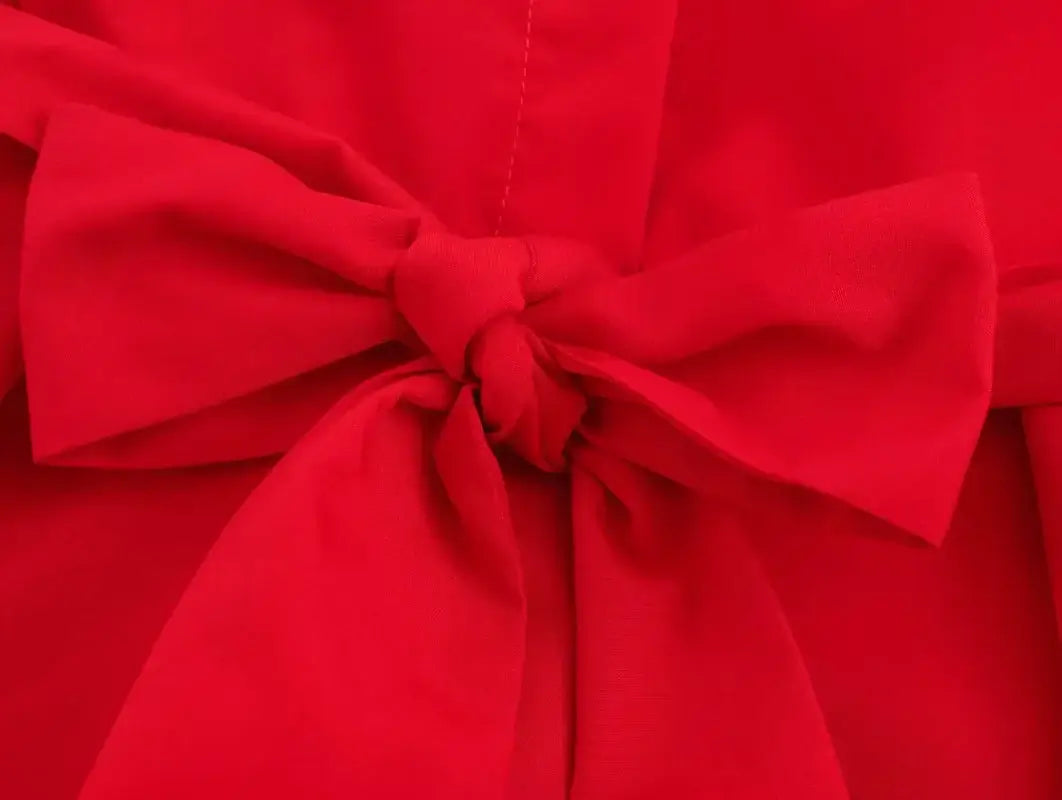 Elegant Women’s Dress – Stylish Mid-Calf Design