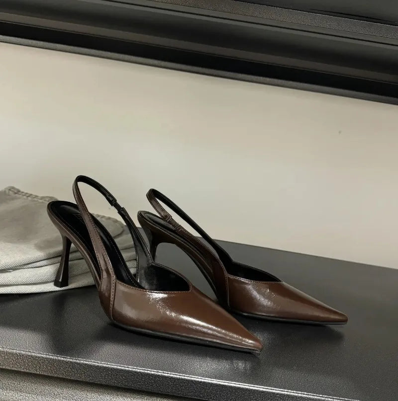 Pointed Toe Heels – Elegant Designer Pumps 2025