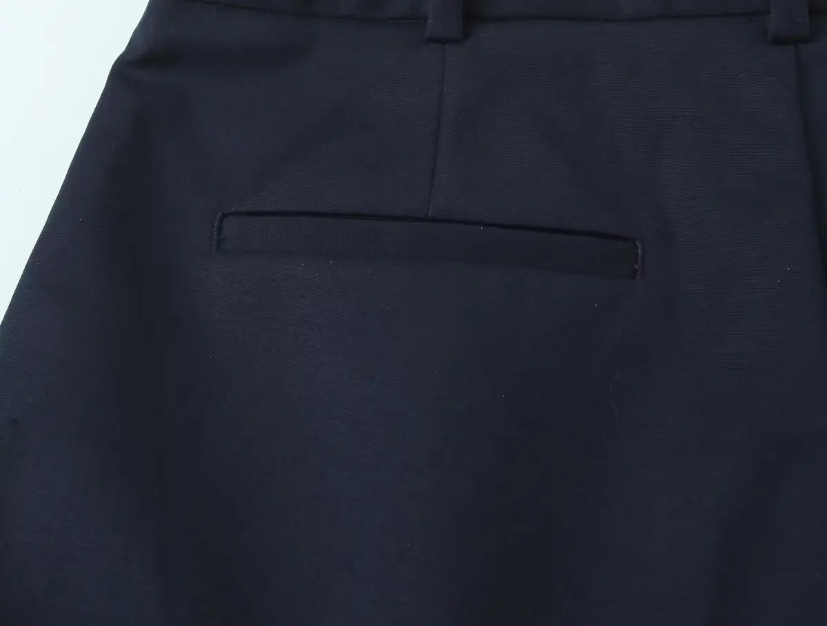 Women's Belted Pleated Wide Shorts