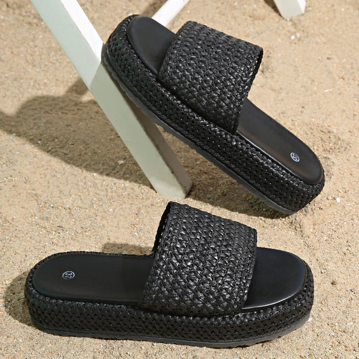 Summer Fashion Flat Slippers – Plus Size 2025