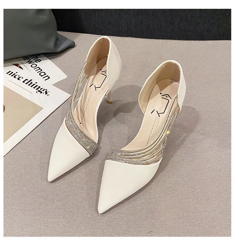 Autumn Evening Party Pumps – Nude, Black & Gold 2025