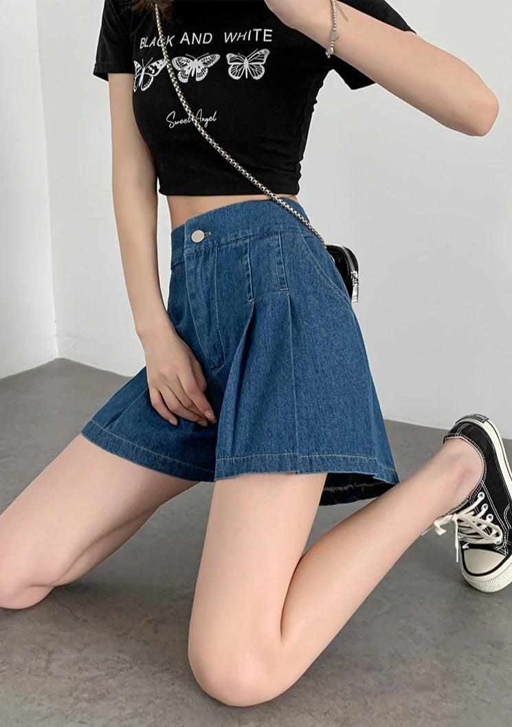 Women's Loose Pleated Denim Shorts